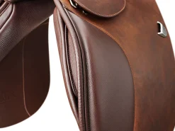 SADDLERY BRANDS INTL Bates Caprilli Close Contact Saddle with Forward Flap