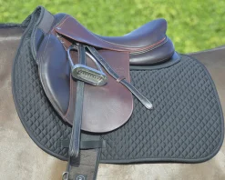EQUIFIT ® Essential Square Pad