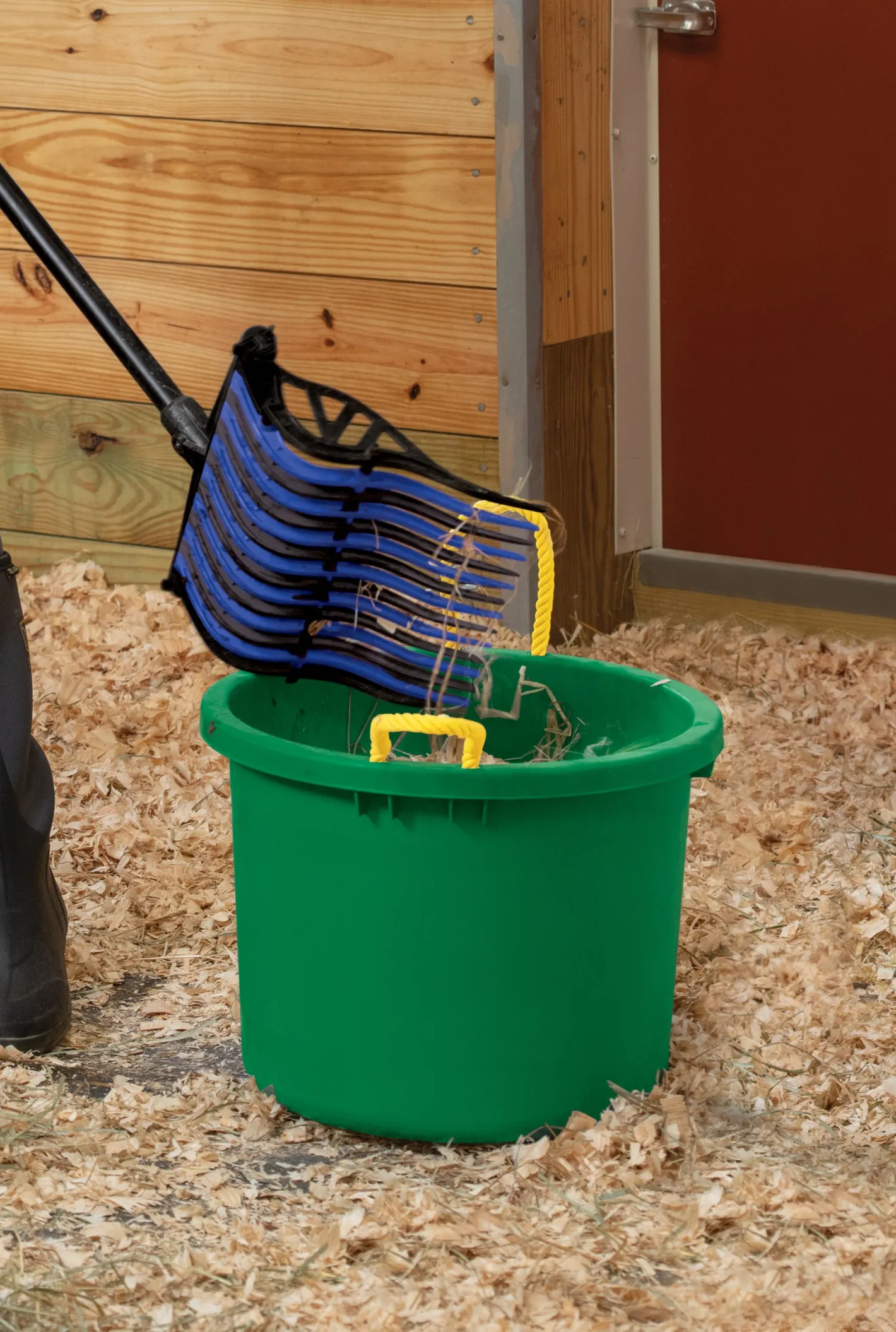 BRADLEY CALDWELL Fortiflex® 70-Quart Muck Bucket