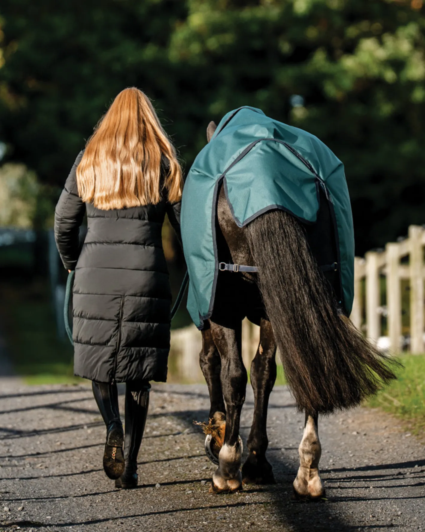HORSEWARE ® Ireland Amigo® Ripstop 900D Standard Neck Turnout Sheet
