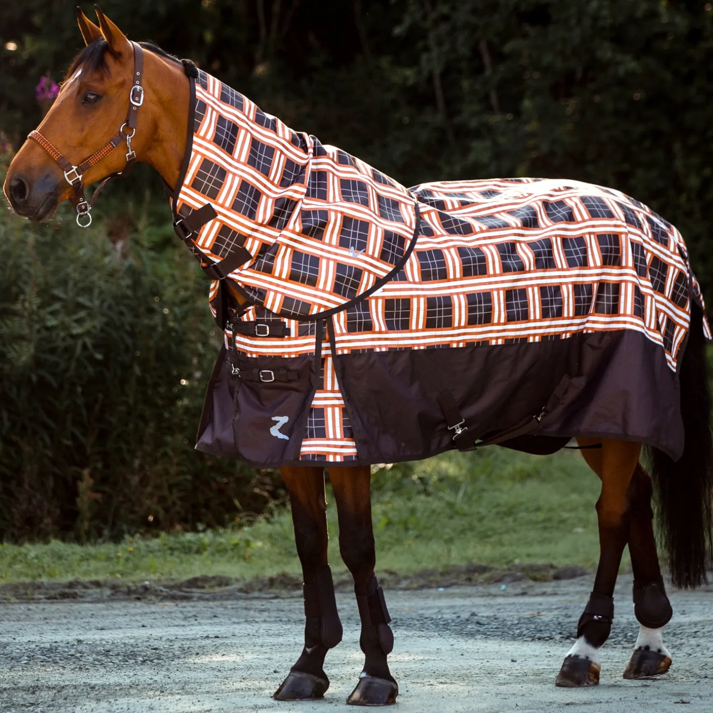 EQUINAVIA Horze Nevada 1200D Lightweight Turnout Sheet