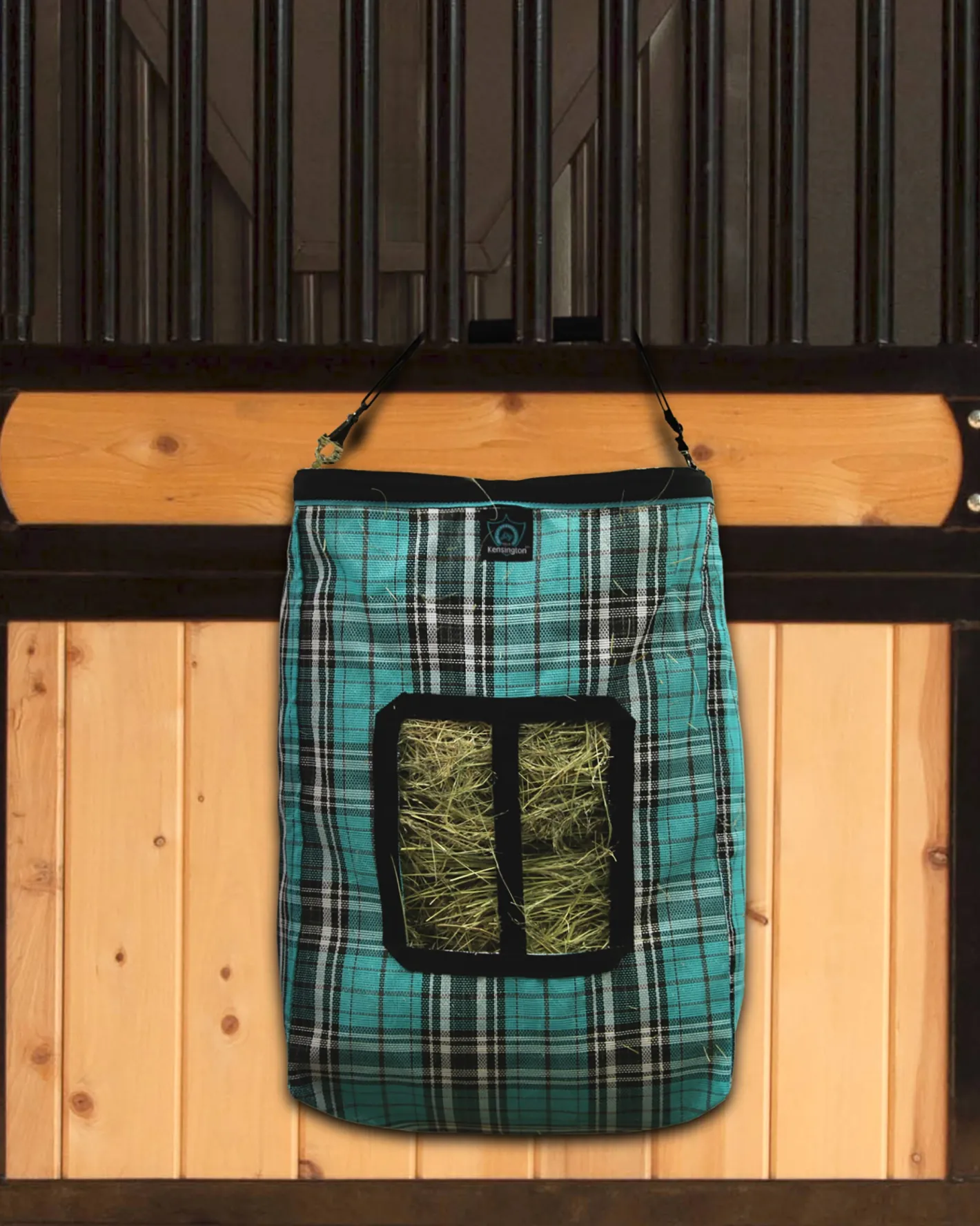 KENSINGTON ™ 2-Flake Hay Bag