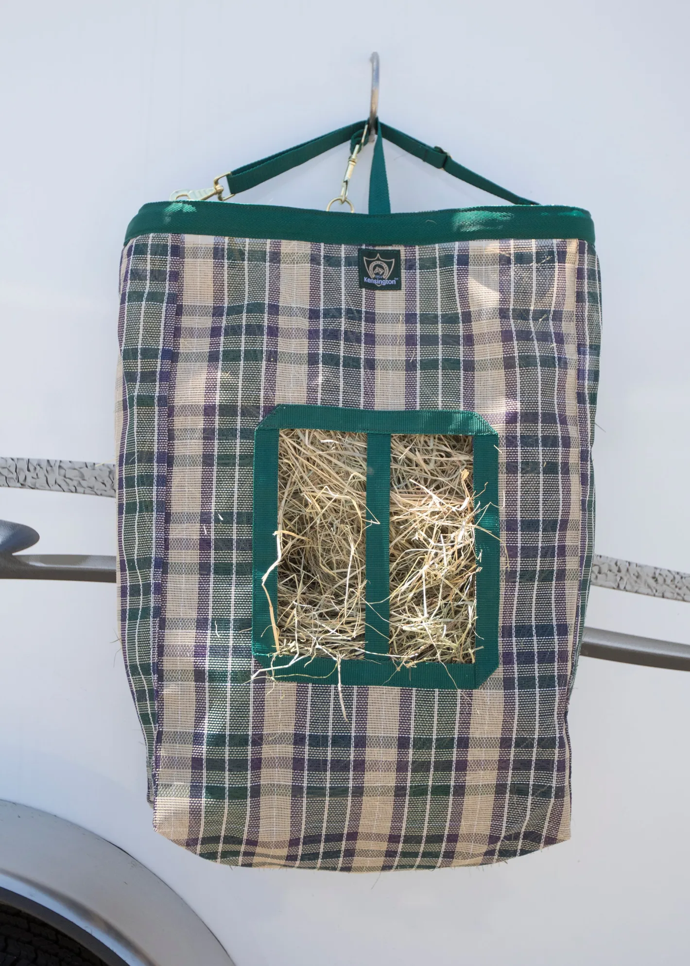 KENSINGTON ™ 2-Flake Hay Bag