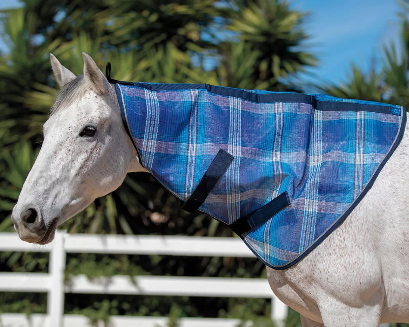 KENSINGTON ™ Signature Textilene® Neck Cover