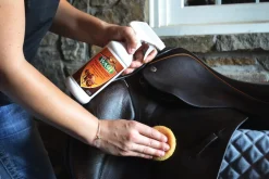 ANIMAL HEALTH INT Leather Therapy® Wash