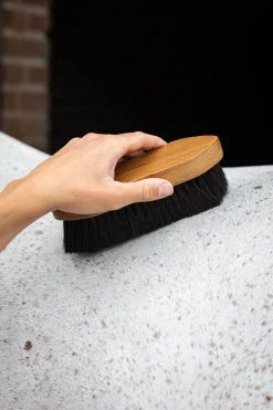 HORSE HEALTH TRADE LeMieux® Artisan Combi Body Brush