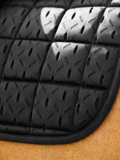 HORSE HEALTH TRADE LeMieux® 3D Mesh Self-Cool Dressage Saddle Pad