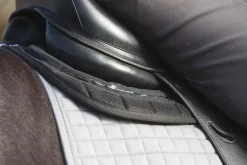 HORSE HEALTH TRADE LeMieux® X-Grip Half Pad