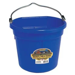 ANIMAL HEALTH INT Little Giant® 8-Quart Flatback Bucket