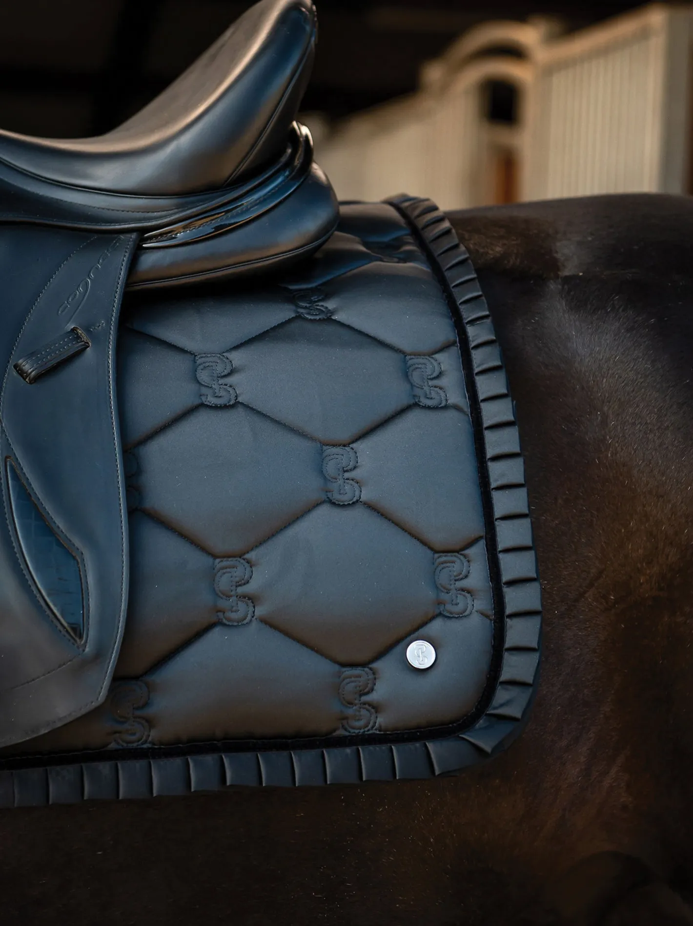 PS OF SWEDEN Ruffle Dressage Saddle Pad