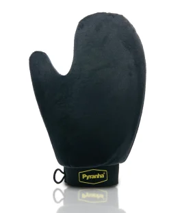 ANIMAL HEALTH INT Pyranha® Application Mitt