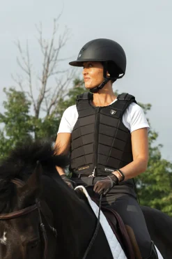 PHOENIX PERFORMANCE Tipperary™ Adults’ Contender ASTM Vest