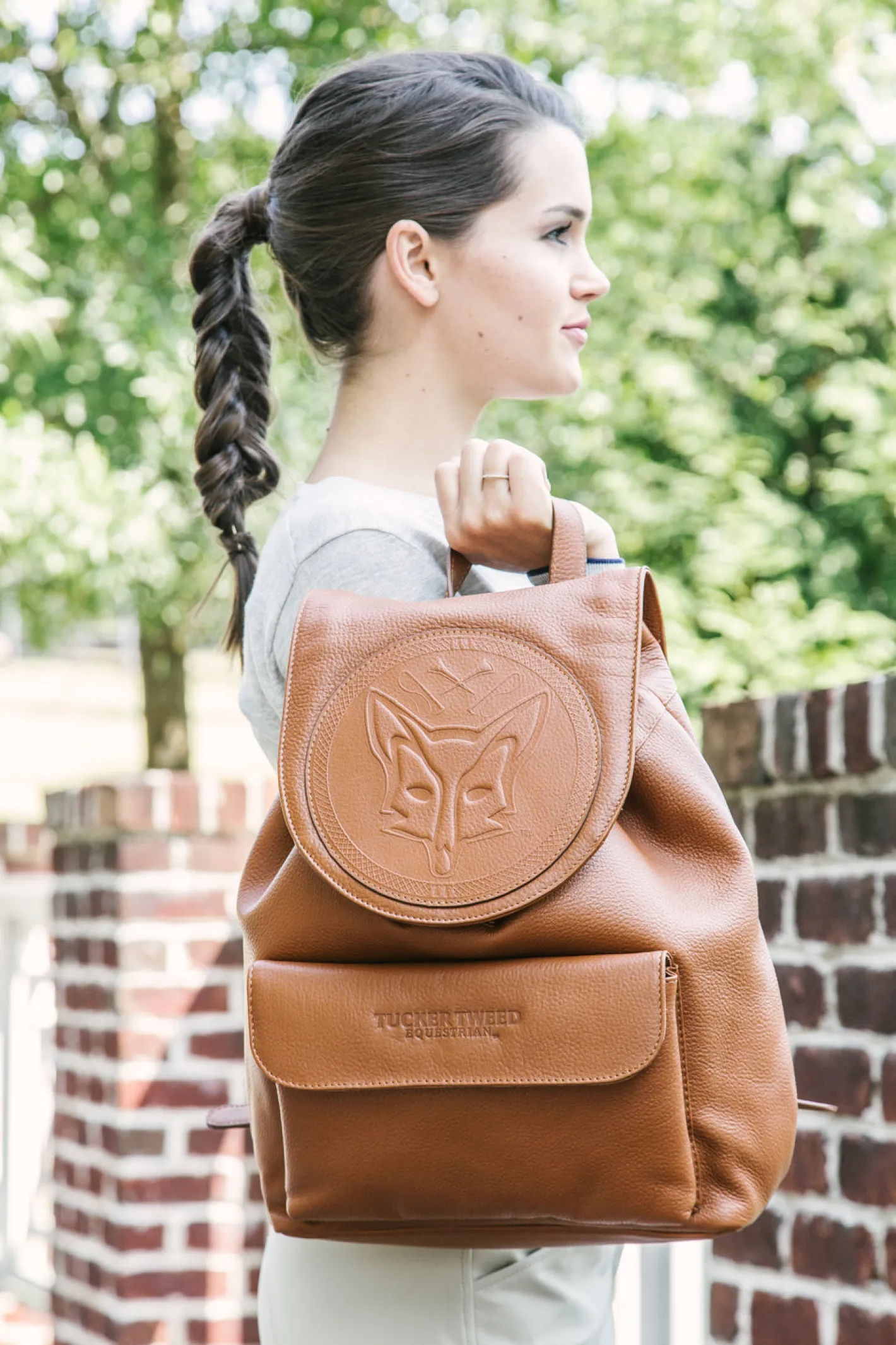 TUCKER TWEED EQUSTRN Tucker Tweed Equestrian™ Brandywine Leather Backpack